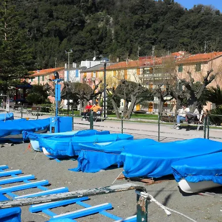 Lejlighed Riva: Tra 5 Terre E Portofino *